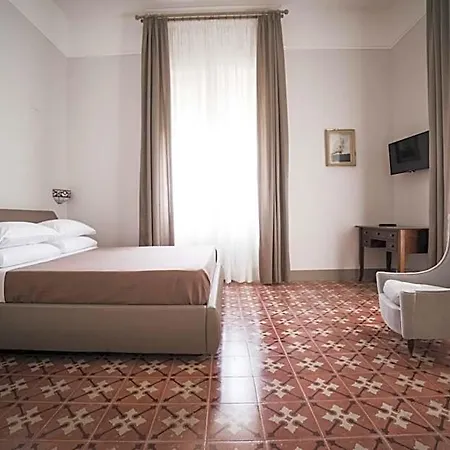 B&B Scalea Villa Giordanelli Bed & Breakfast 4*
