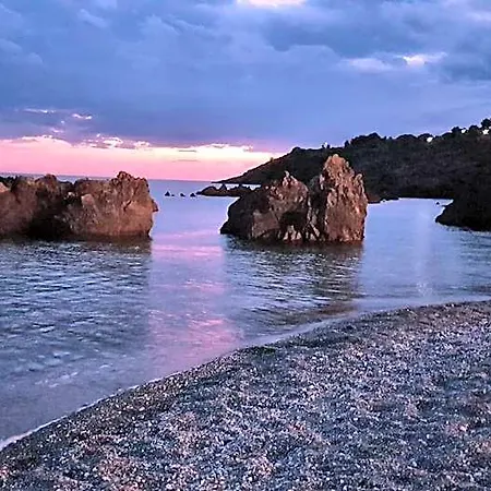 B&B Scalea Villa Giordanelli Bed & Breakfast 4*