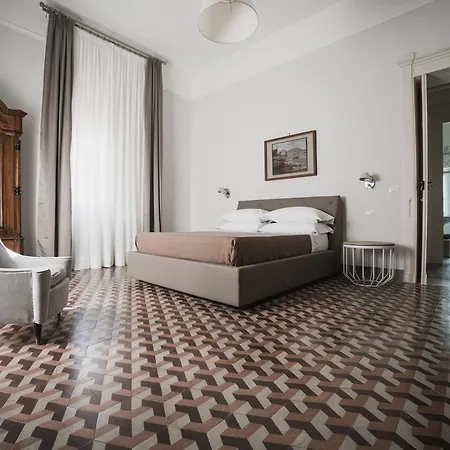 Bed & Breakfast B&B Scalea Villa Giordanelli 4*